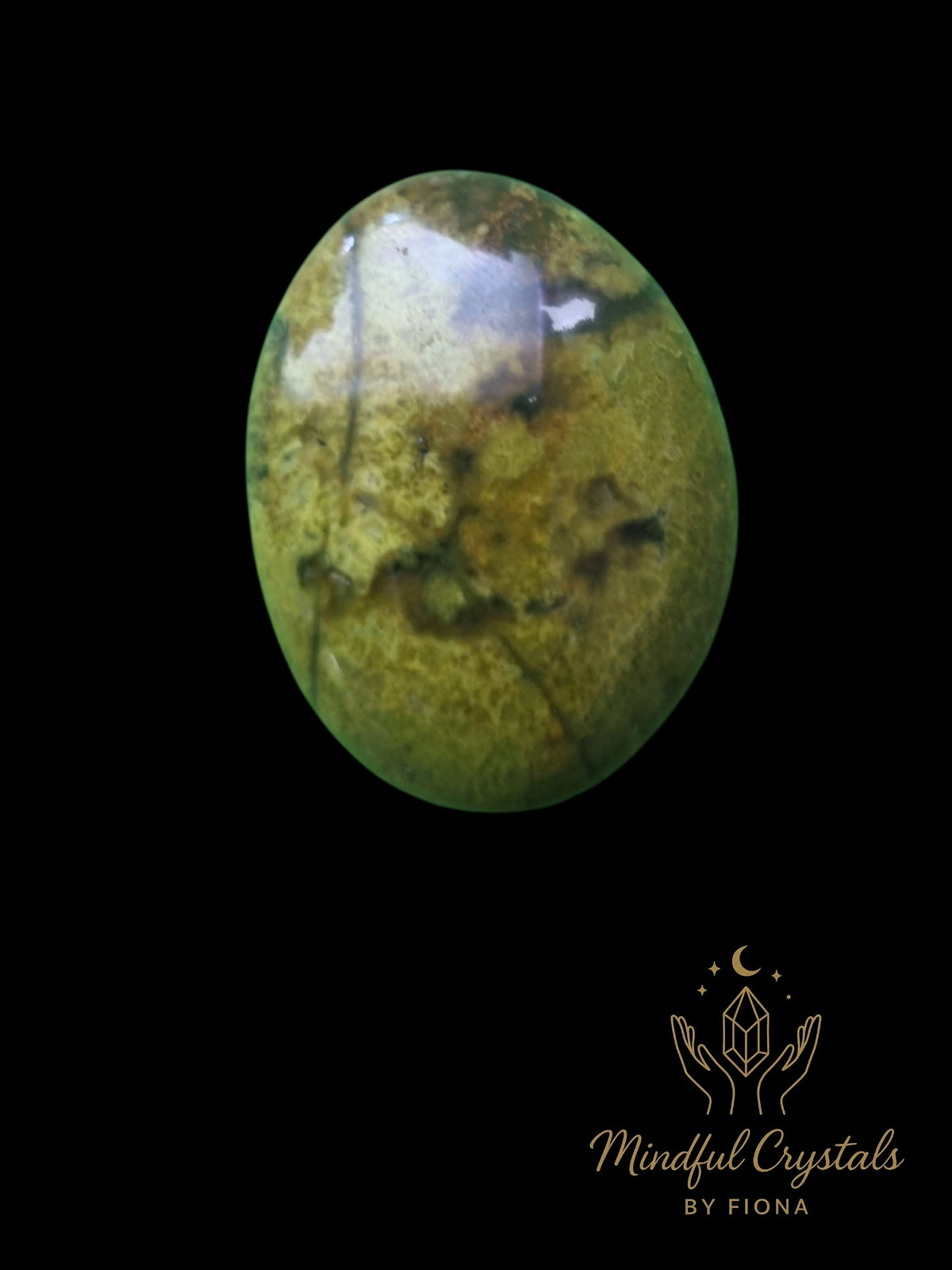 Serpentine Palm Stone
